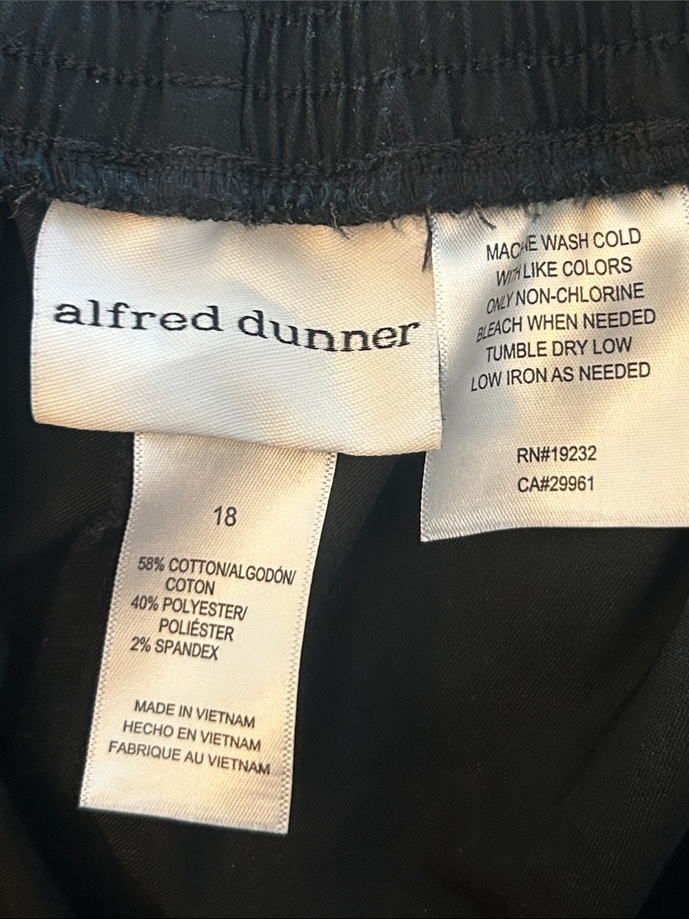 Alfred Dunner Black Pull-On Elastic Waist Capri - Picture 2 of 4